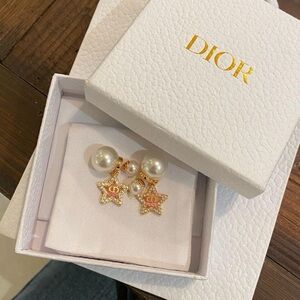 🌹 Dior Gold Star Earrings